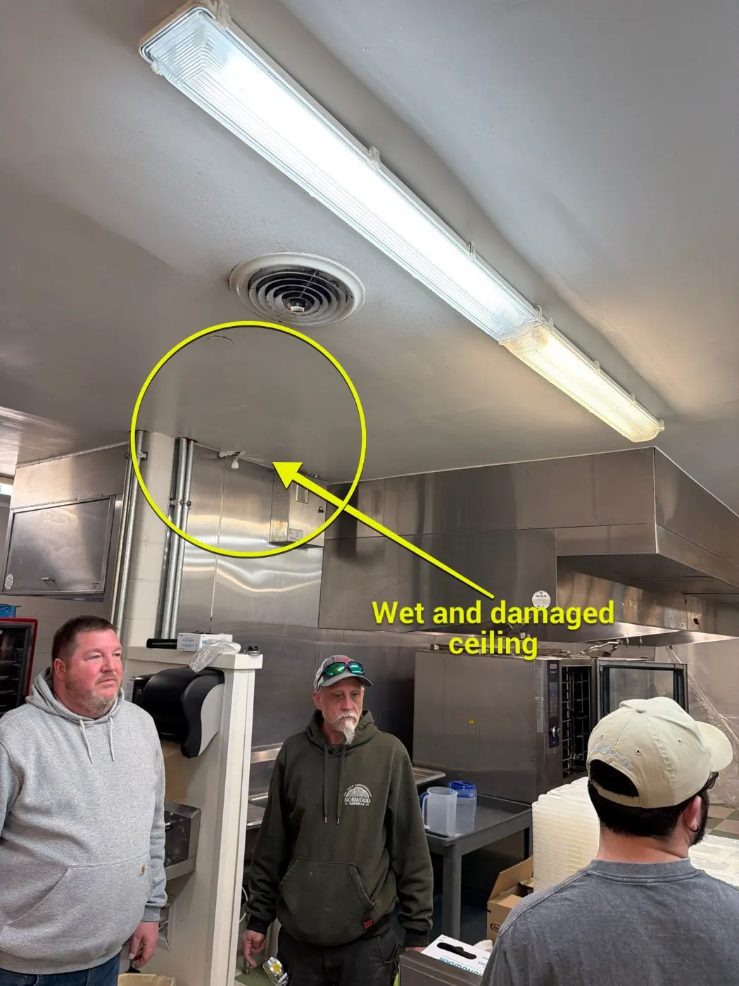 Commercial water mitigation in Spring Mill, Indiana